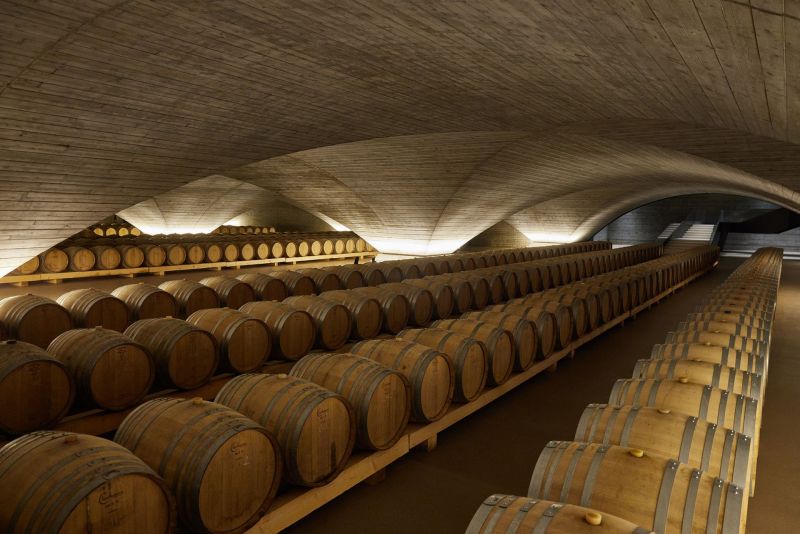 Vie di Romans new modern cellar